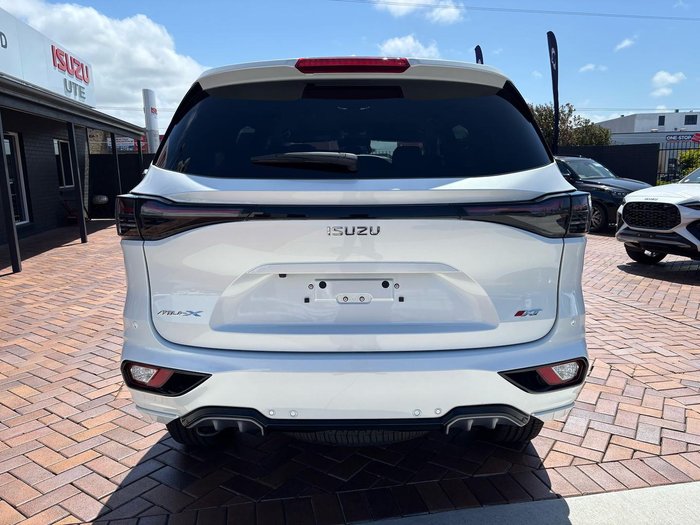 2025 Isuzu MU-X X-TERRAIN