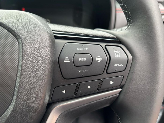 2025 Isuzu MU-X X-TERRAIN