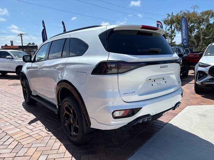 2025 Isuzu MU-X X-TERRAIN