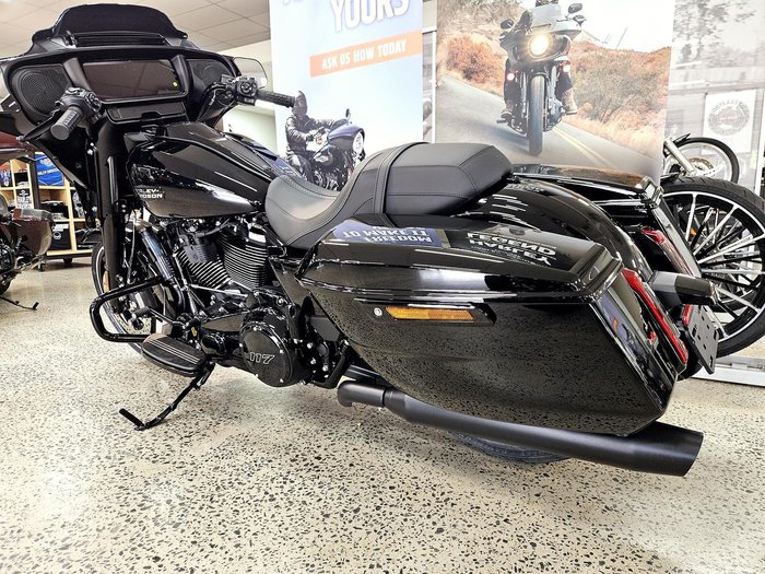 2025 Harley-Davidson Street Glide 117 (FLHX) Touring Black