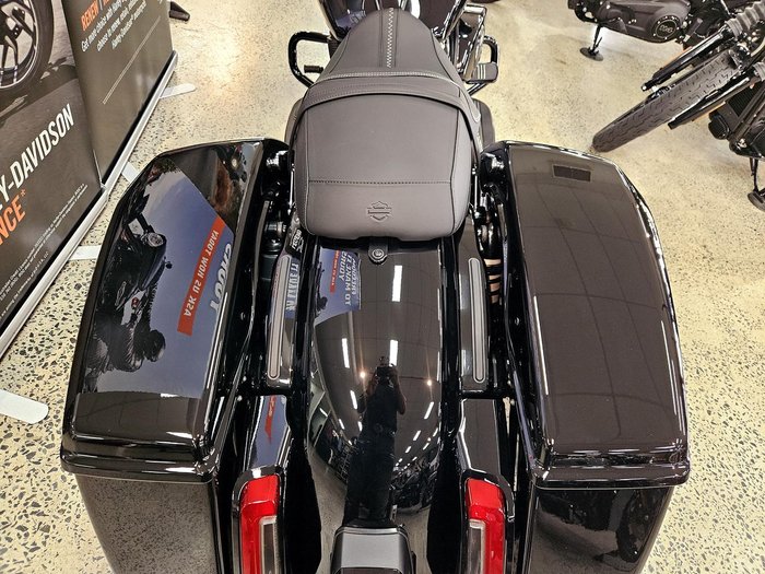 2025 Harley-Davidson Street Glide 117 (FLHX) Touring Black
