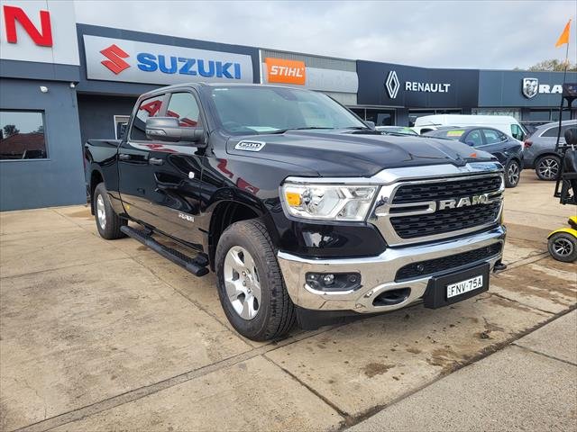 2024 RAM BIG HORN 1500 1500 Big Horn Crew Cab MY24 (6'4 Tub) Hydro Blue Pearl and Delmonico Red Pearl only Diamond Black