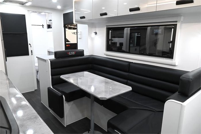 2025 VICTORY CARAVANS Trophy 22 Family