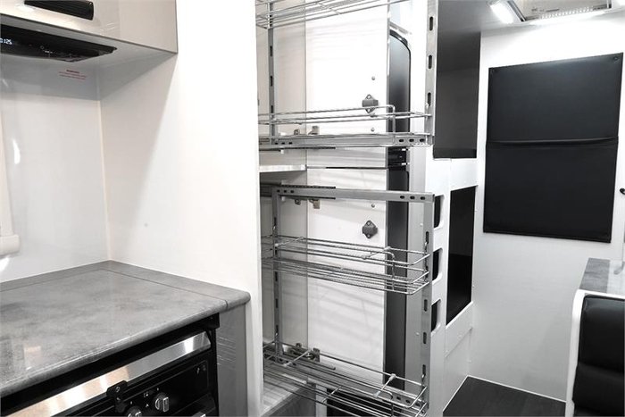 2025 VICTORY CARAVANS Trophy 22 Family