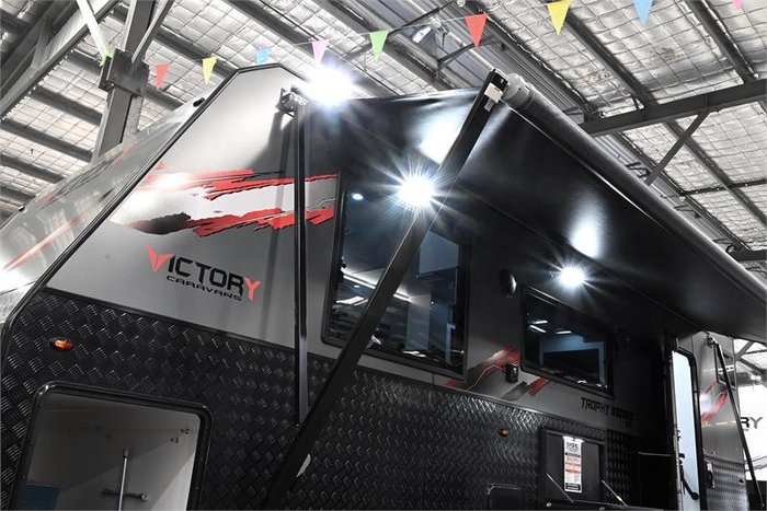 2025 VICTORY CARAVANS Trophy 22 Family