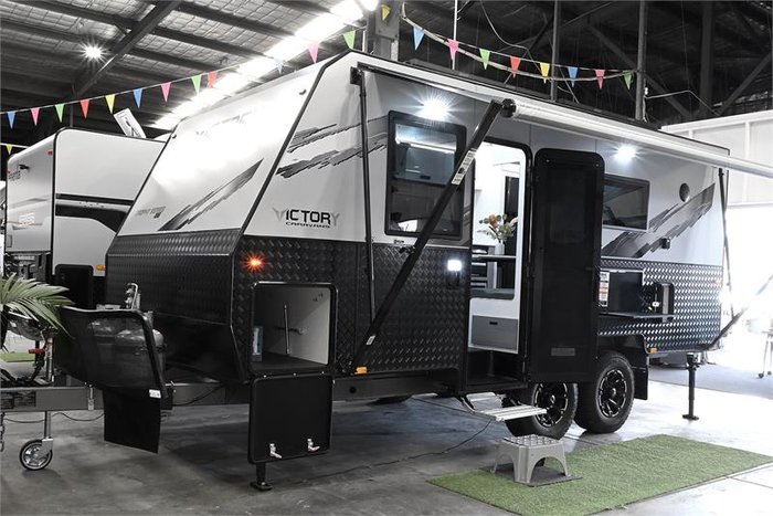 2025 VICTORY CARAVANS Trophy 18'6