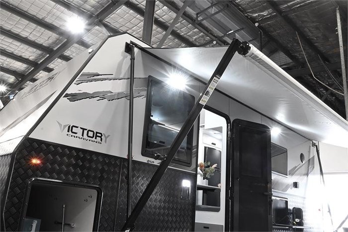 2025 VICTORY CARAVANS Trophy 18'6