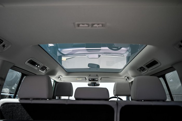 2025 Volkswagen ID. Buzz Pro BEV560