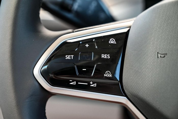 2025 Volkswagen ID. Buzz Pro BEV560