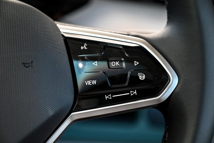 2025 Volkswagen ID. Buzz Pro BEV560