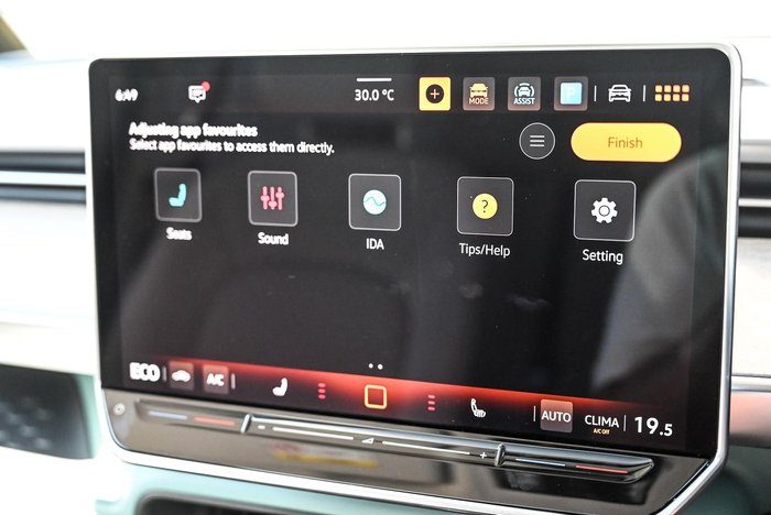 2025 Volkswagen ID. Buzz Pro BEV560