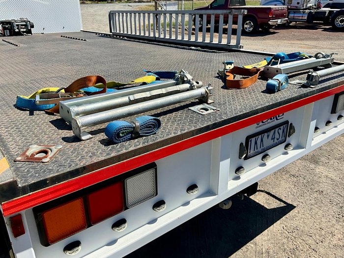 2000 IZUZU Frr500a 175 Siteck Tilt Tray Read Full Spec $45000+Gst IZUZU FRR 500 175 SITECK WHITE