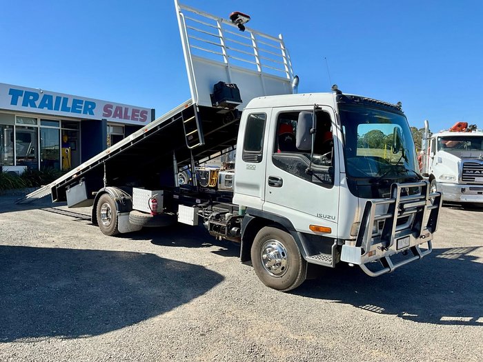 2000 IZUZU Frr500a 175 Siteck Tilt Tray Read Full Spec $45000+Gst IZUZU FRR 500 175 SITECK WHITE