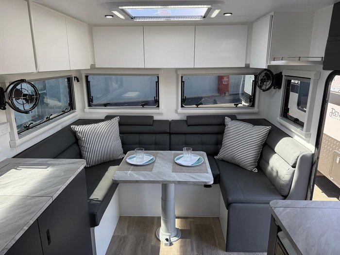 2025 River Caravans Dreamliner