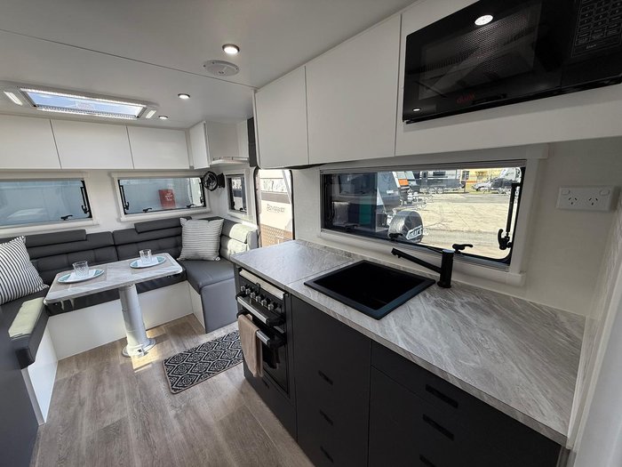 2025 River Caravans Dreamliner