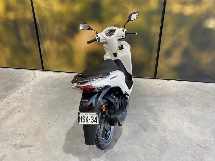 2024 Honda Dio (NSC110) Dio White