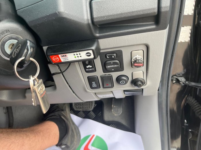 2009 Toyota Hilux SR5 KUN26R MY10 4X4 Ink