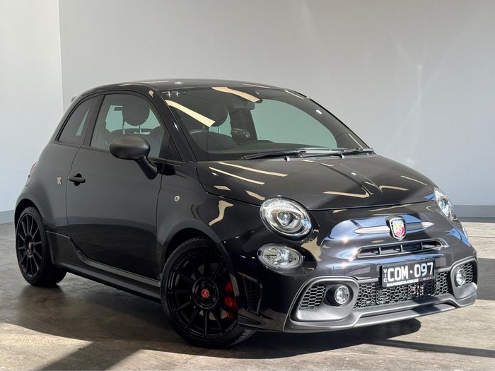 2023 Abarth 695 Competizione