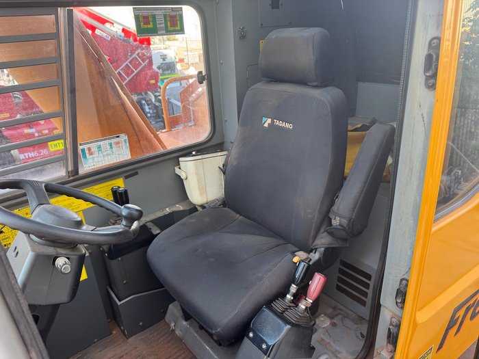 2010 Tadano Gr700ex Yellow