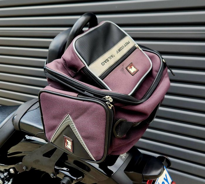 2014 Yamaha Bolt (XVS950CU) Bolt Blue