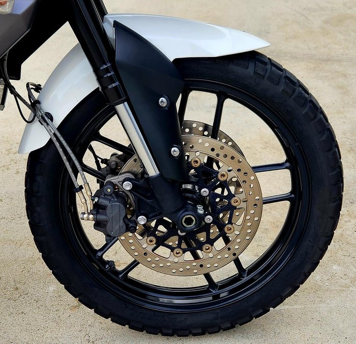 2016 Triumph Tiger 800 XR Tiger White