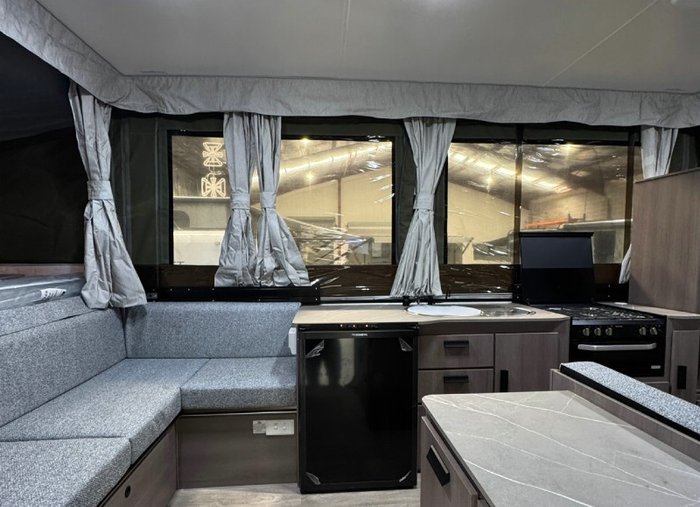 2025 JAYCO SWAN OB.CP-MY25 GREEN