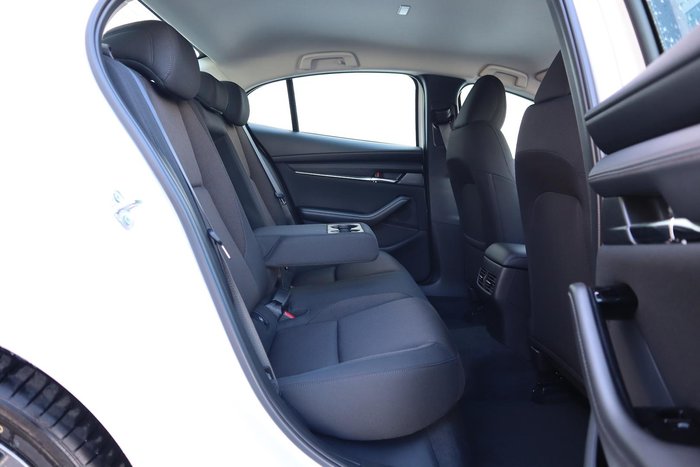 2025 Mazda 3 G20 Evolve