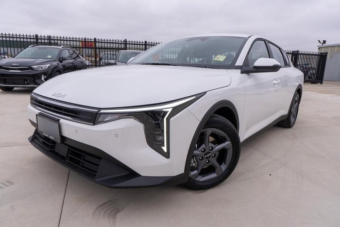 2024 Kia K4 S