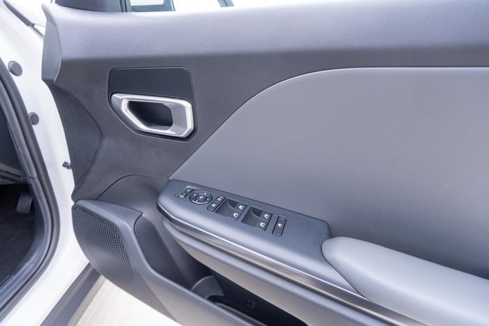 2024 Kia K4 S