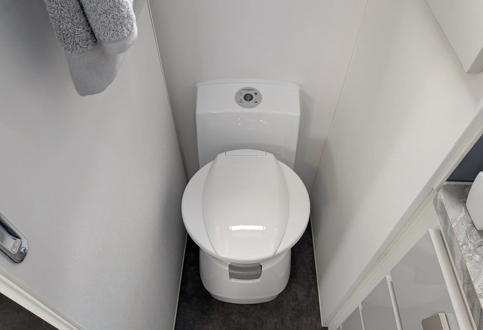 2025 JB Caravans Dirt Roader (18'6)