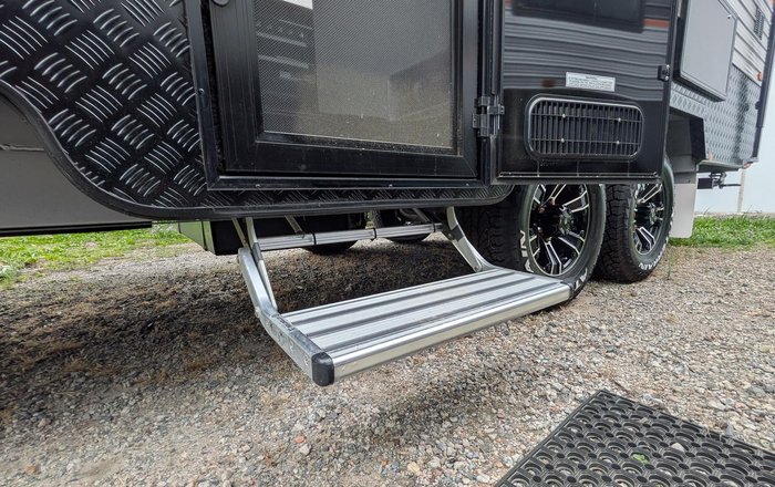 2025 JB Caravans Dirt Roader (18'6)