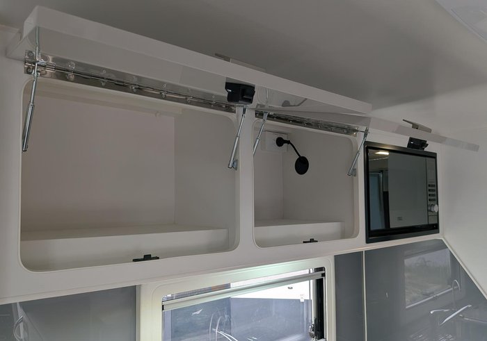 2025 JB Caravans Dirt Roader (18'6)