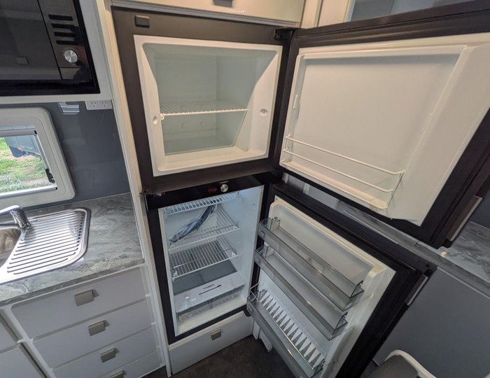 2025 JB Caravans Dirt Roader (18'6)