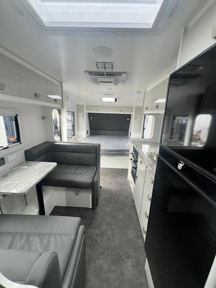 2025 JB Caravans Dirt Roader 18.6