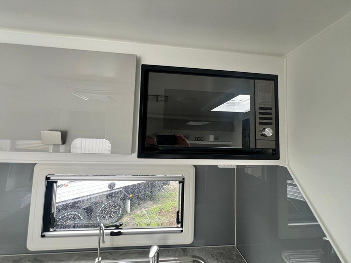 2025 JB Caravans Dirt Roader 18.6