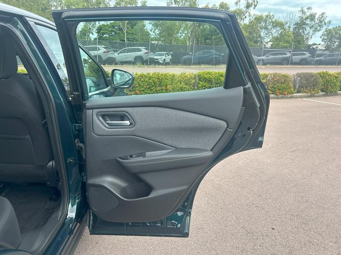 2025 Nissan QASHQAI ST-L