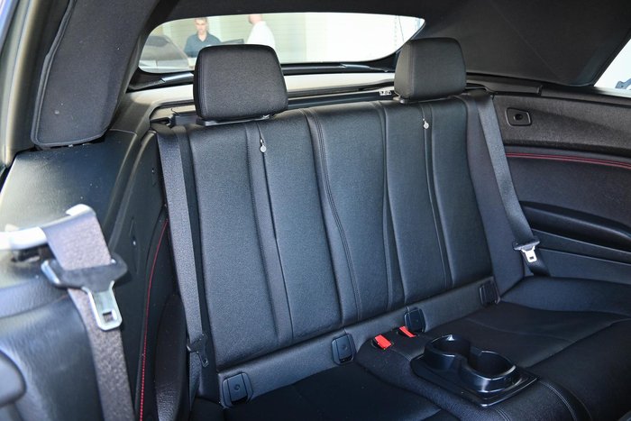 2015 BMW 2 Series 220i Sport Line