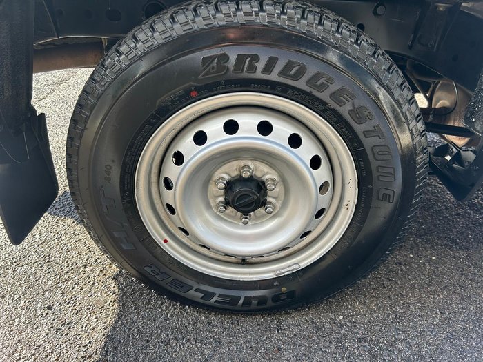 2019 Nissan Navara RX D23 Series 4 4x2 Polar White