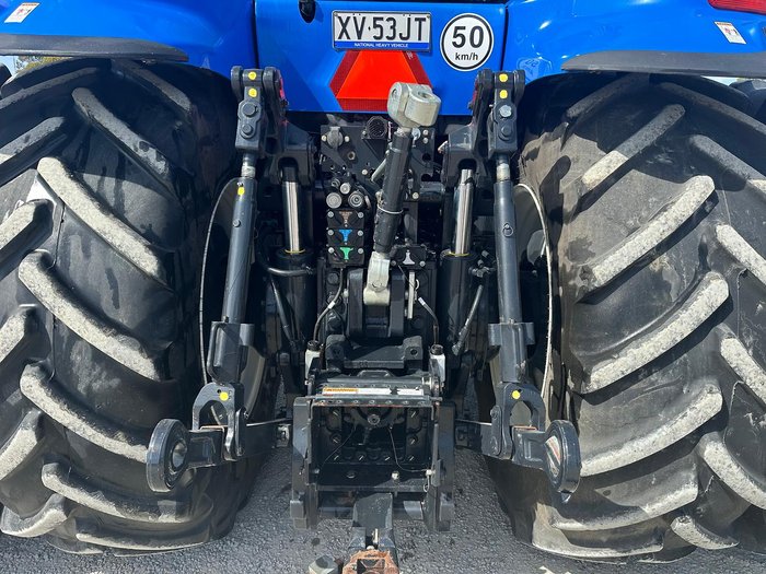 2020 New Holland T8.435