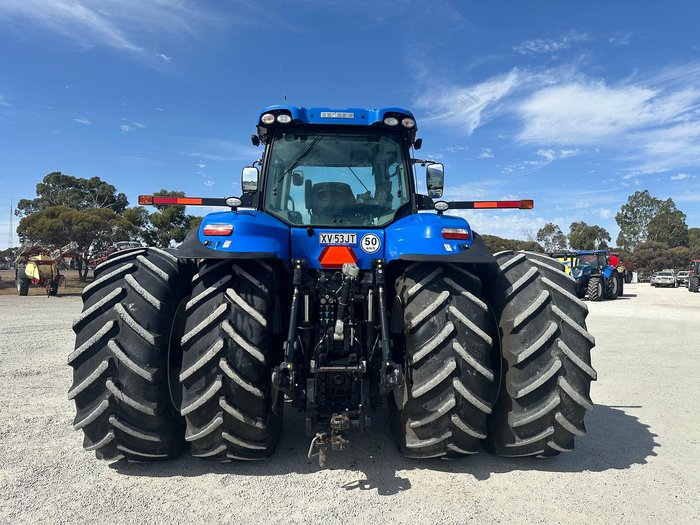 2020 New Holland T8.435