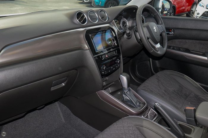 2023 Suzuki Vitara Turbo LY Series II Cool White