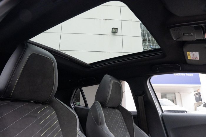 2025 Peugeot 2008 GT Hybrid P24 MY25 Okenite White