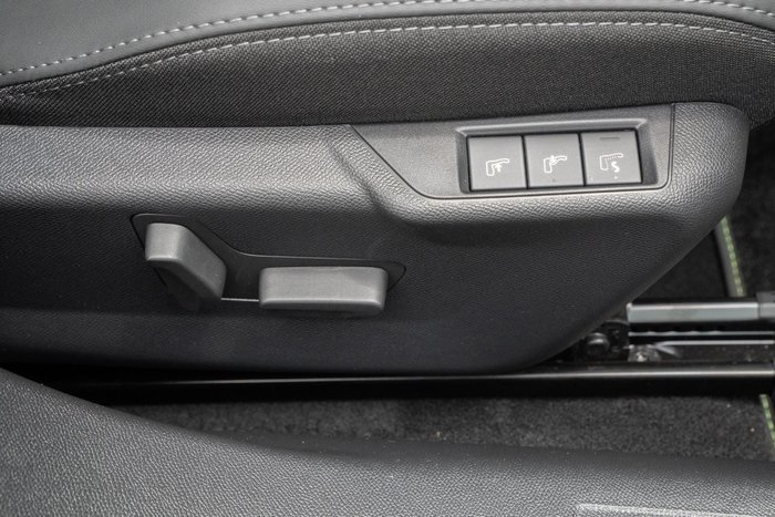 2025 Peugeot 2008 GT Hybrid P24 MY25 Okenite White