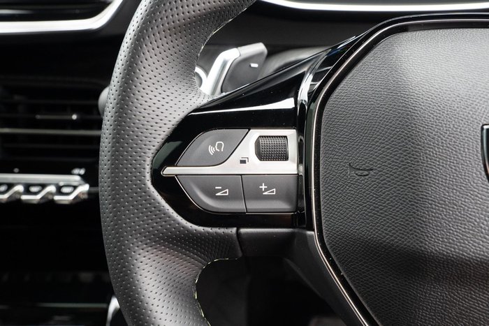 2025 Peugeot 2008 GT Hybrid P24 MY25 Okenite White