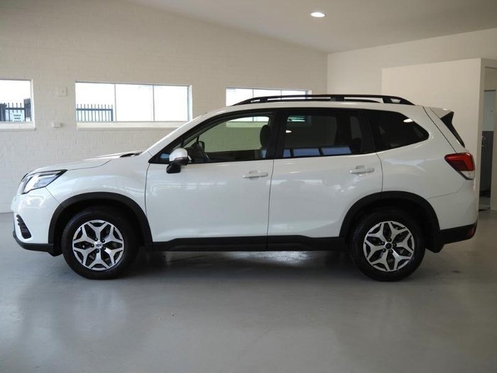 2023 Subaru Forester 2.5i