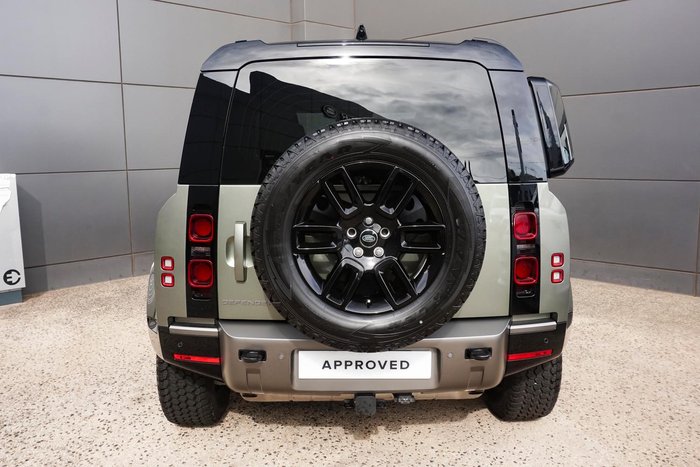 2023 Land Rover Defender 110 P400 X-Dynamic SE