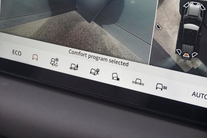 2023 Land Rover Defender 110 P400 X-Dynamic SE