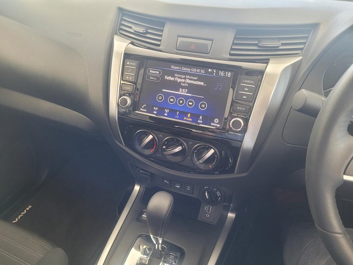 2024 Nissan Navara ST