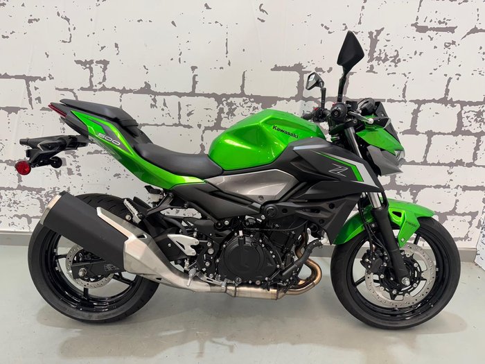 2025 Kawasaki Z500 (ER500) Z Green