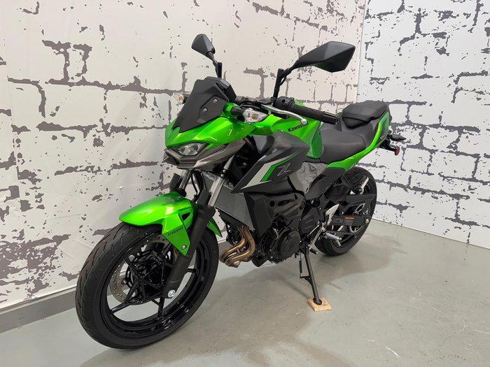 2025 Kawasaki Z500 (ER500) Z Green